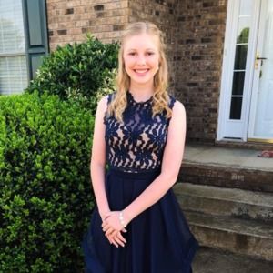 Meet your Posher, Adrienne